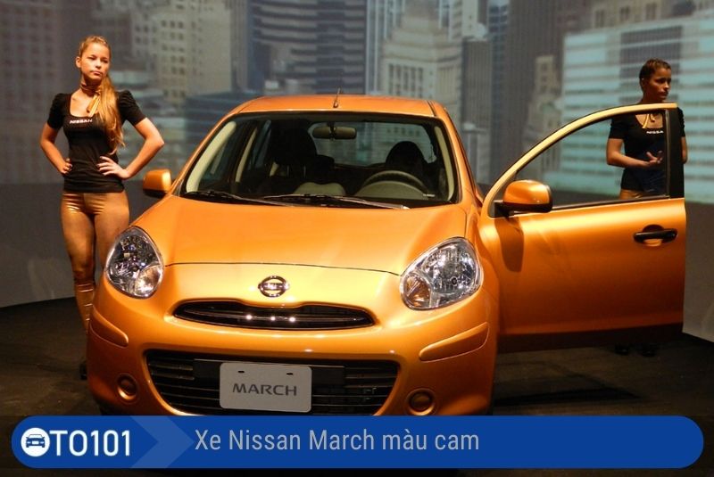 Xe Nissan March màu cam