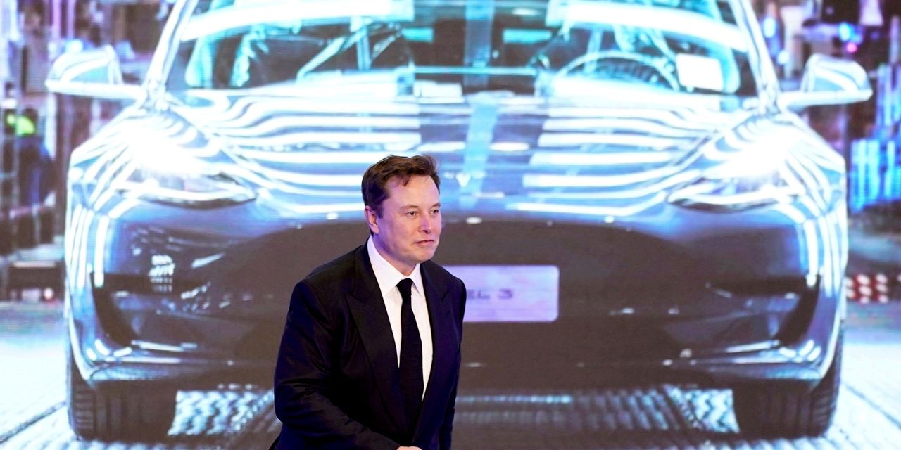 Tesla Mở Phòng trưng bày ở Tân Cương của Trung