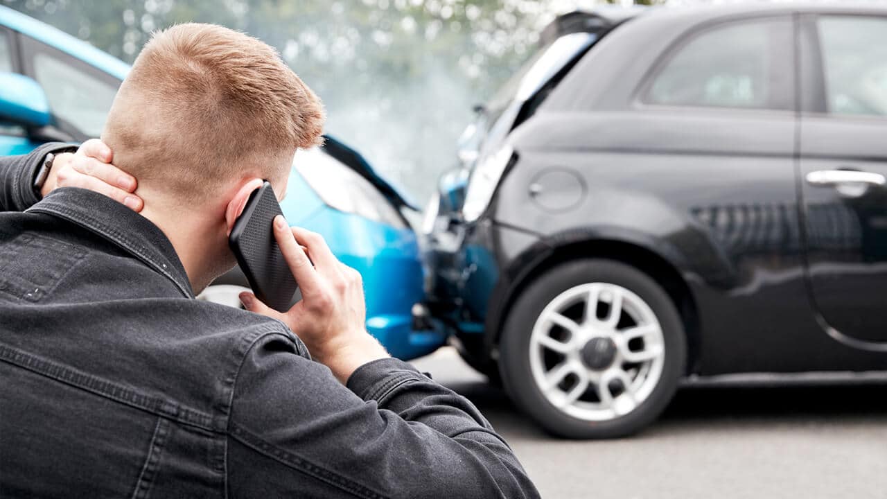 Should You Call 911 After a Car Wreck